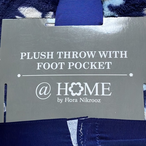 Throw - Picture 2 of 3